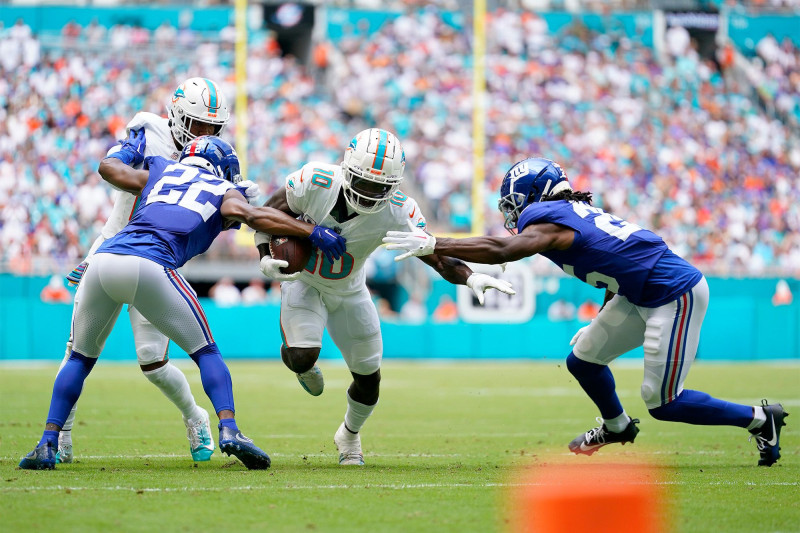 Giants Crush Dolphins in Dominant Preseason Performance