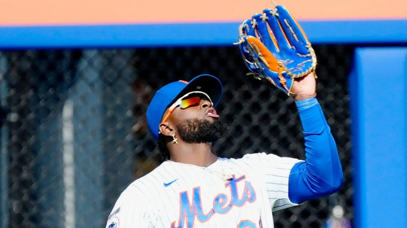 Luis Robert Jr. Makes Impact for Mets in Center Field