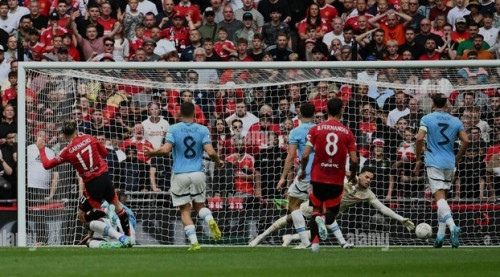 Manchester City Clinches Dramatic Victory Over AFC Bournemouth in Premier League Opener