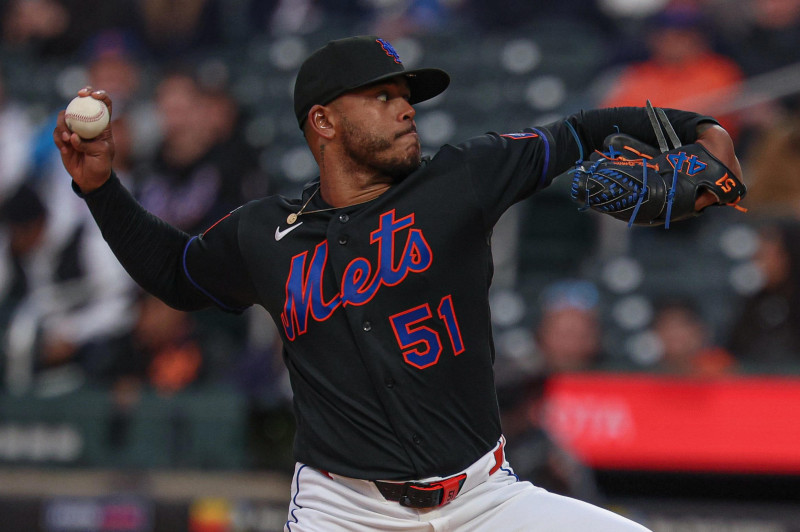 Mets Fall Short in Latest Game, Fans Hope for Turnaround