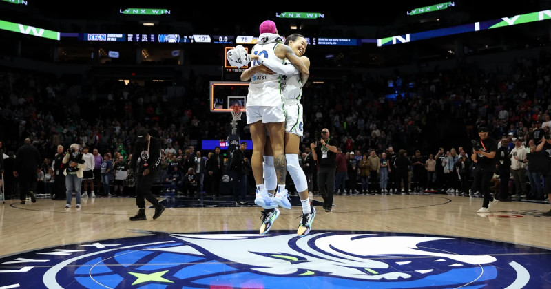 Minnesota Lynx’s Winning Streak Ends in Dramatic Fashion to Los Angeles Sparks