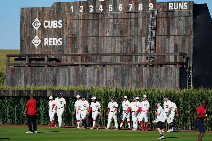 MLB Field of Dreams Game: A Clash of Titans in Iowa