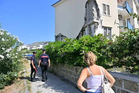 Devastation Strikes: Today’s Naples Earthquake Unleashes Fury
