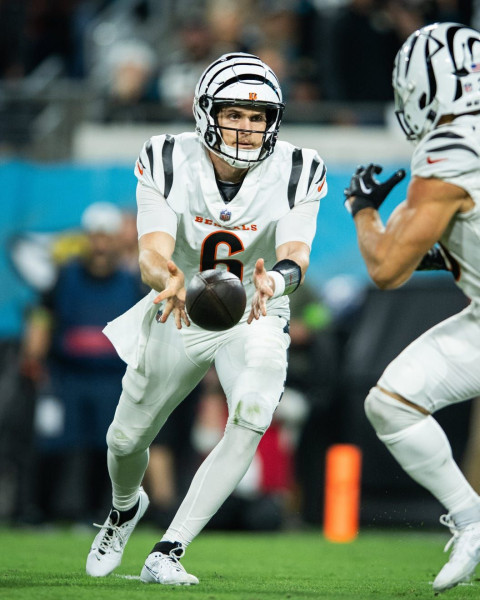 NFL Rivalries Jerseys: Bears, Packers, and More Unveil 2026's Most Anticipated Uniforms