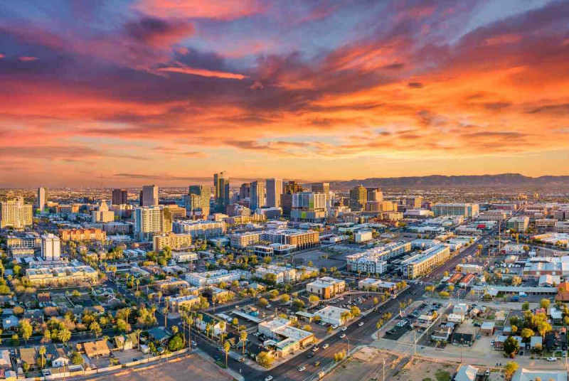 Phoenix Dust Storms: A Historic 2026 Haboob Swallows Valley