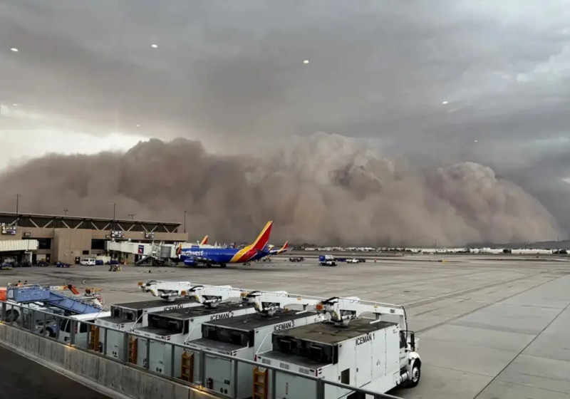 Phoenix Enveloped in Massive Dust Storm: Air Quality Crashes