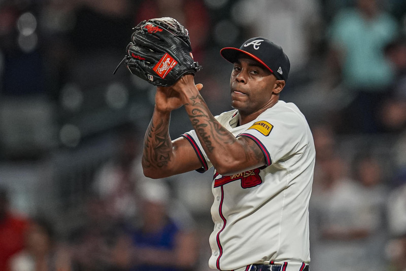 Raisel Iglesias' Late-Night Struggle Ushers in Yankees' Dramatic Win