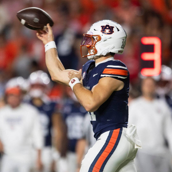 Rising Tensions: Jackson Arnold Faces Off Against Dan Mullen as Memphis Hosts UNLV