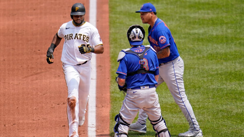 Robert Stock and Bubba Chandler Square Off in a Crucial Mets-Pirates Matchup
