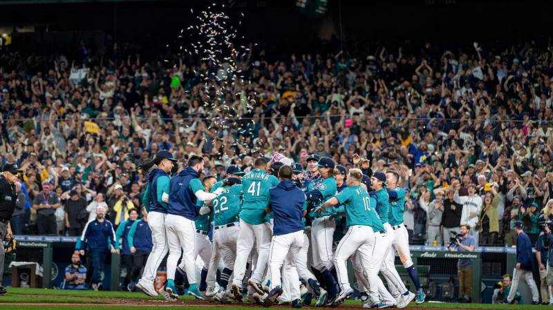 Seattle Mariners Secure Triumph Against Milwaukee Brewers in Recent Clash