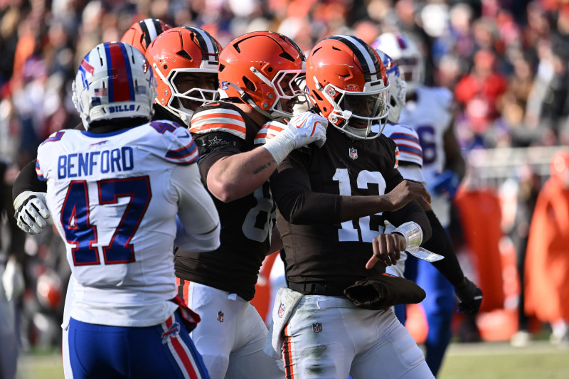 Shedeur Sanders' Struggles and the Bills-Browns Face-Off