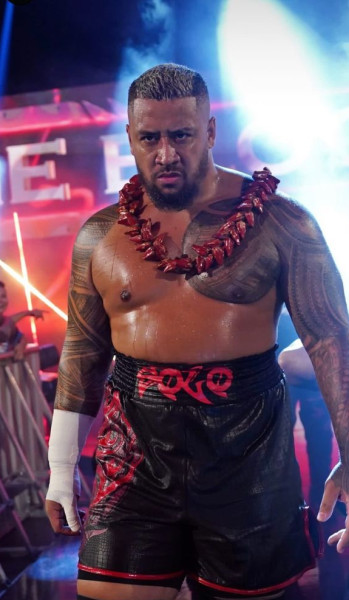 Solo Sikoa Returns to the Bloodline as Jey Uso Seeks Revenge on WWE RAW