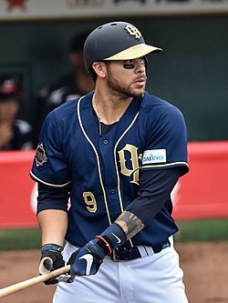 Stefen Romero Crowned Champion in Mariners Alumni Home Run Derby