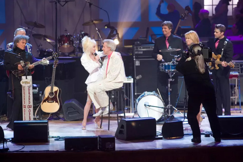 The Grand Ole Opry Honors Dolly Parton with an Epic Tribute