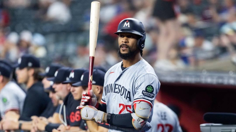 Twins Fall 6-2 to Padres in Critical Wild-Card Match