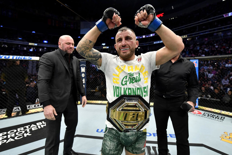 UFC 333 Showdown: Volkanovski, Yan in High-Stakes Title Fights