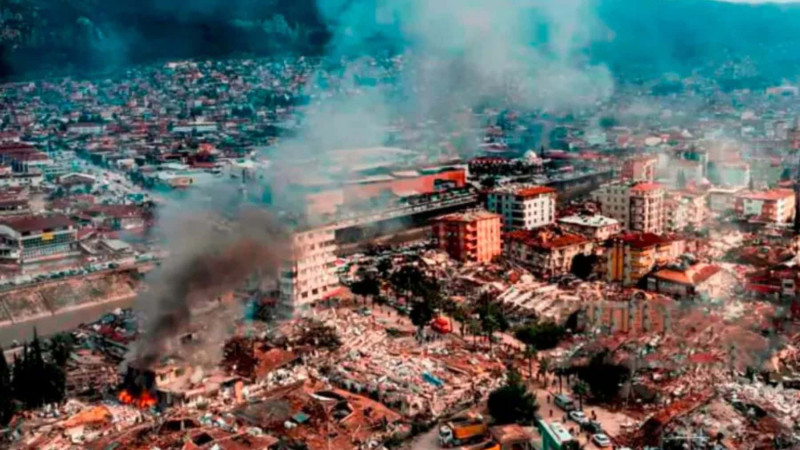 Un Terremoto Desata el Caos en Colombia