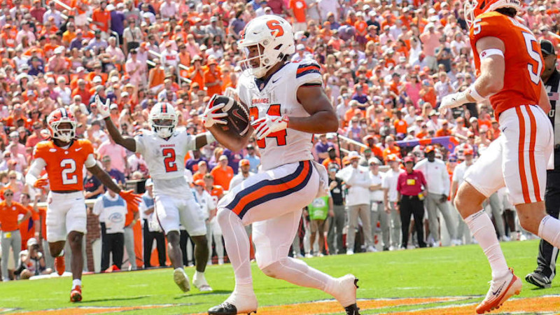 Clemson's Stunning Defeat: The Fall of a Football Titan