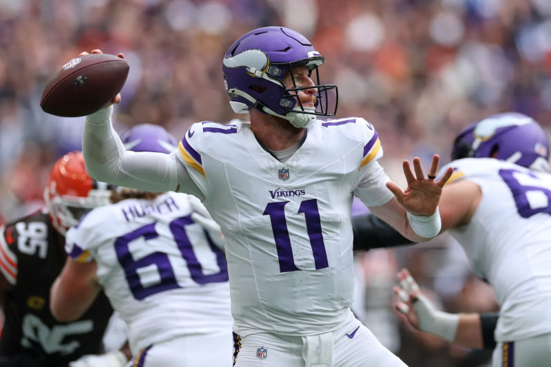 Comeback Kings: Packers’ Thrilling Vikings Victory Leaves Carson Wentz and Matt LaFleur in the Spotlight