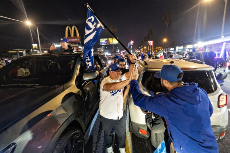 Dodgers Fans Await Verdugo's Return in St. Louis