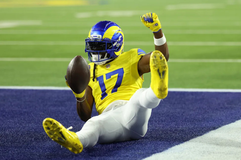 Explosive Clashes and Intense Battles: Giants vs. Rams on Monday Night Football
