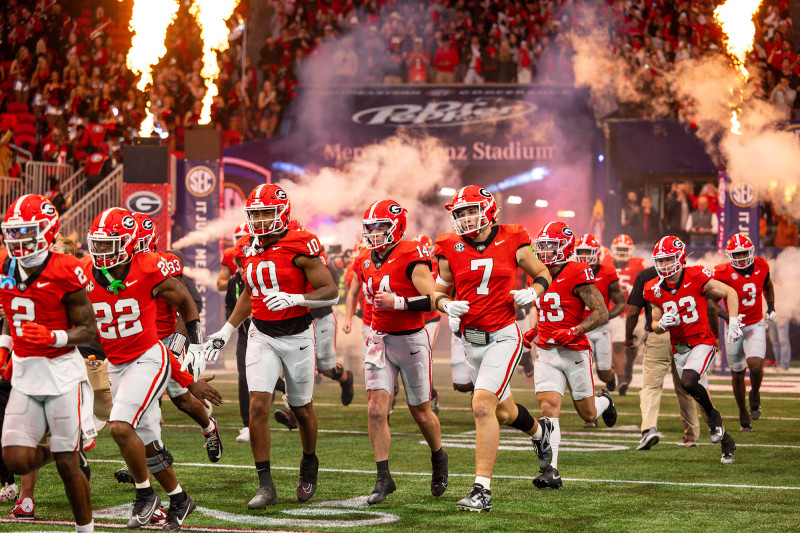 Georgia Bulldogs Football: The Stage is Set for a Clash of Titans