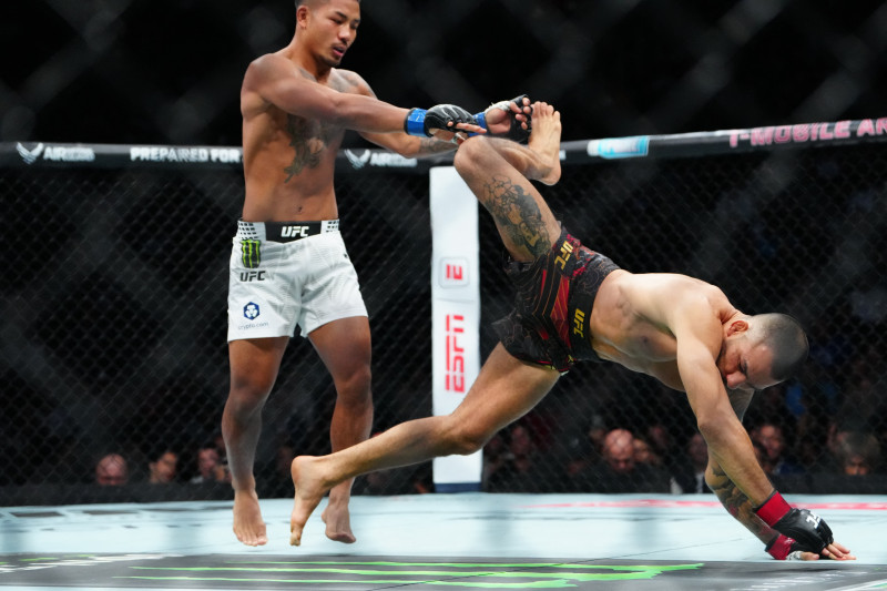 Joshua Van Clashes with Sergio Pantoja in Epic Rematch