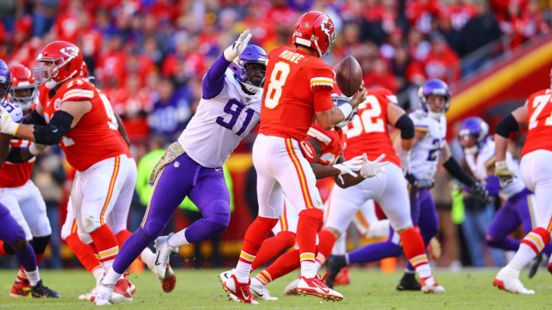 Kansas City Chiefs in Fierce Competition with Vikings and Browns