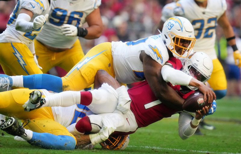 LA Chargers vs Arizona Cardinals: A Clash of NFL Titans