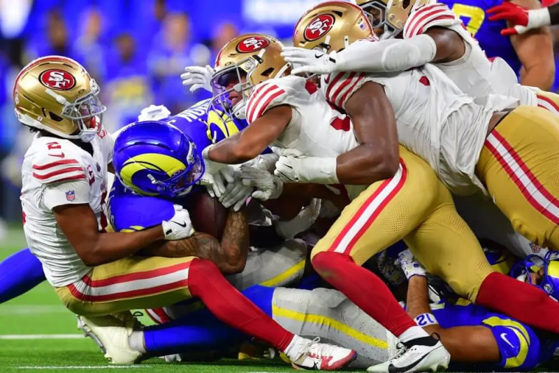 NFL Rivalry Heats Up: Los Angeles Rams vs. San Francisco 49ers Showdown