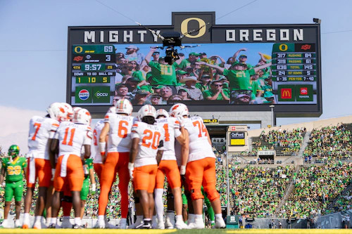 Oregon Ducks vs. Oklahoma State: Weather Delays High-Stakes College Football Showdown