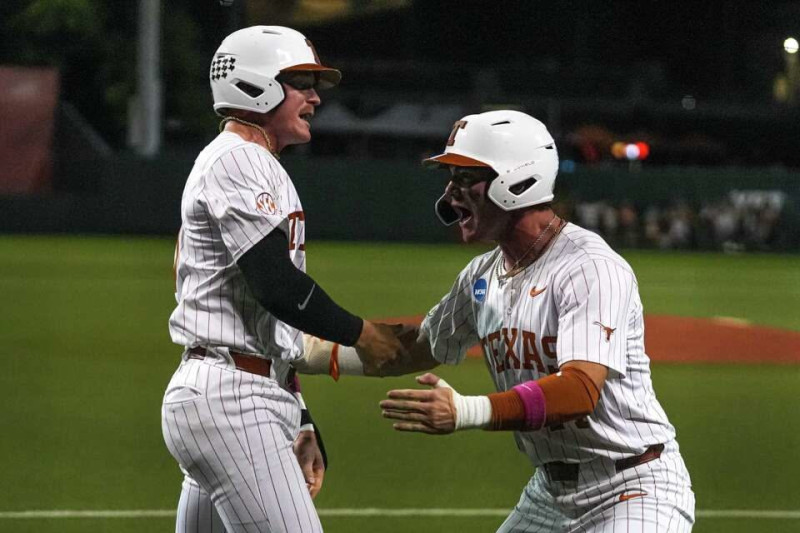 Rivalry Renewed: Texas Longhorns vs. UTSA Roadrunners Clash on the Gridiron