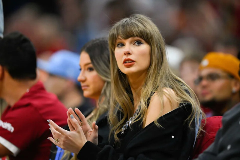 Taylor Swift’s ‘Cleveland’ Lyrics Spark Controversy Among Fans