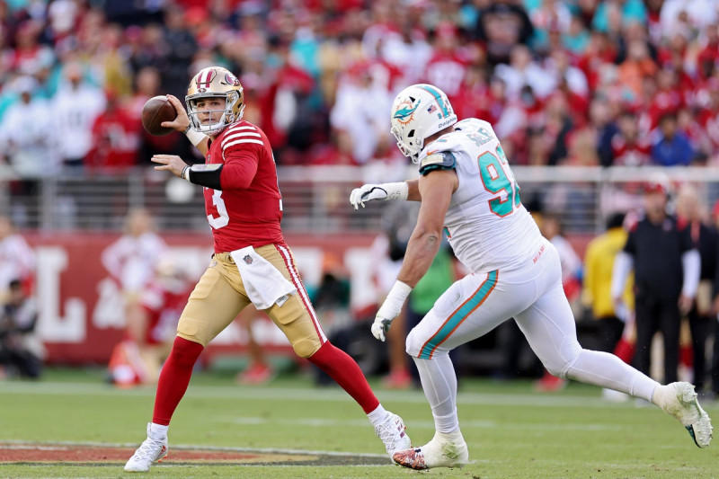 The Miami Dolphins vs. 49ers: A Clash of Titans in the NFL