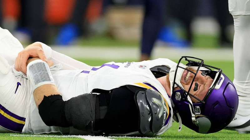 The Minnesota Vikings' Carson Wentz Injury Raises Questions for Packers Game