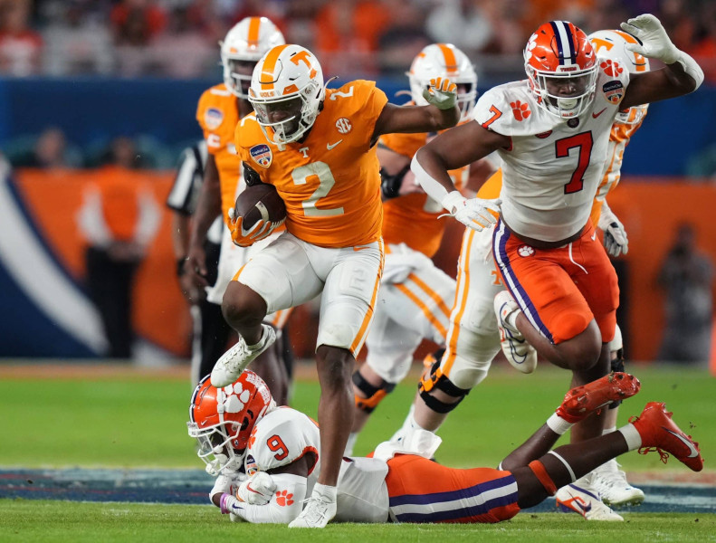 The Shocking Turnaround: Furman Football Takes Down Tennessee Volunteers
