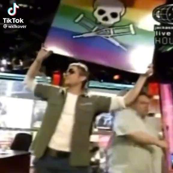 The Wild World of Texas vs. Tennessee: Johnny Knoxville, Rivalries, and More