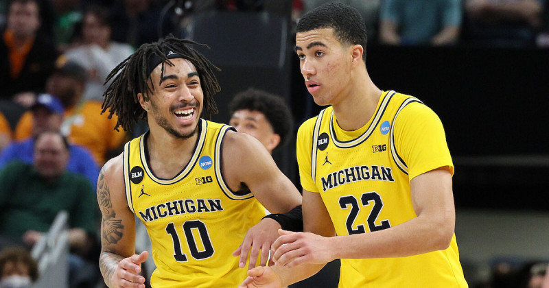 The Wolverines' Late Comeback: Western Michigan vs. Michigan Battle