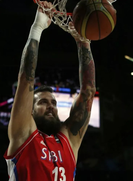 USA Defeats Hungary in Thrilling FIBA World Cup Opener