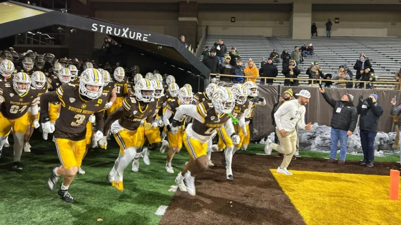 Western Michigan's Thrilling Comeback Against Michigan: A College Football Epic