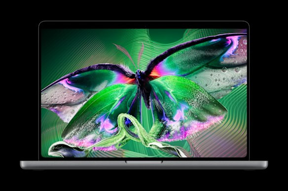 Apple Unveils First Touchscreen MacBook Pro with M5 Pro/Max Chips