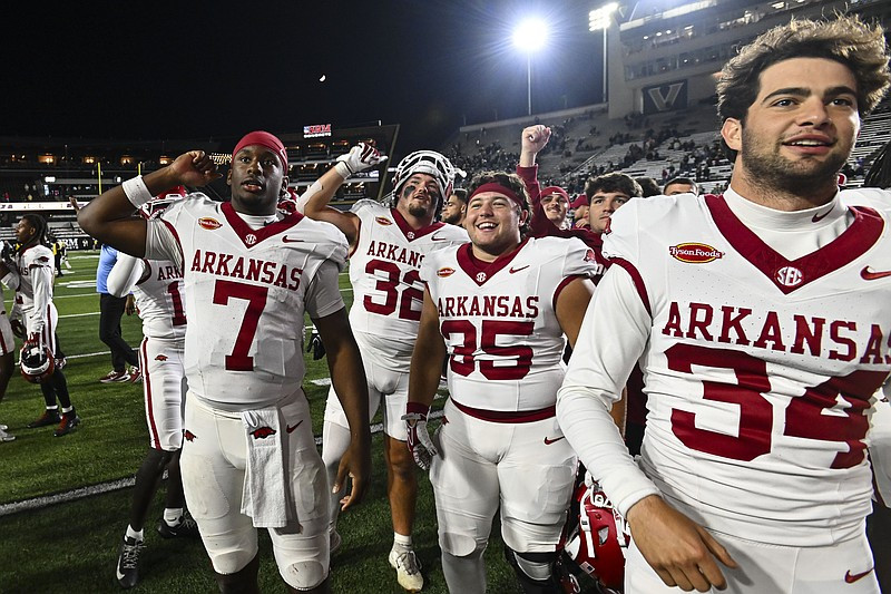 Arkansas Razorbacks end 14-game SEC losing streak with win over Vanderbilt