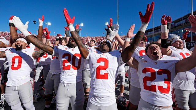 Auburn stuns No. 1 Georgia 27-24 with walk‑off field goal