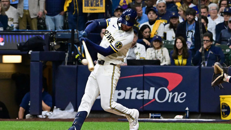 Brewers Aim for 3-0 Lead in Game 3 vs. Rays at Tropicana Field