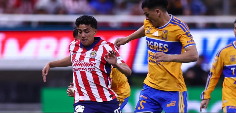 Chivas and Tigres draw 1-1 at Estadio Akron in Apertura 2026 match