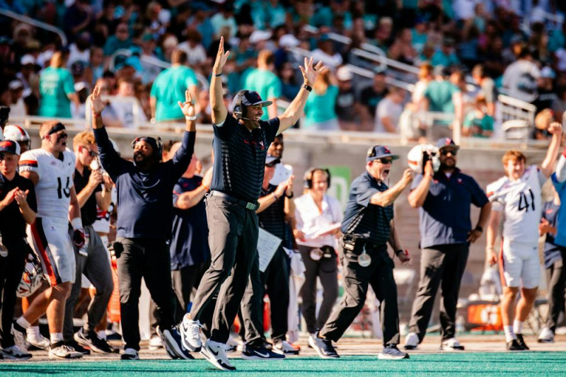 Conflict on the Sideline: Coastal Carolina Clashes with Marshall in a Battle for Conference Supremacy