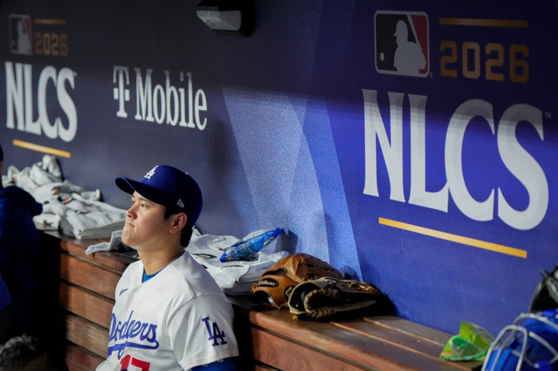 Dodgers trail 3-0 in NLCS as Brewers edge toward series win