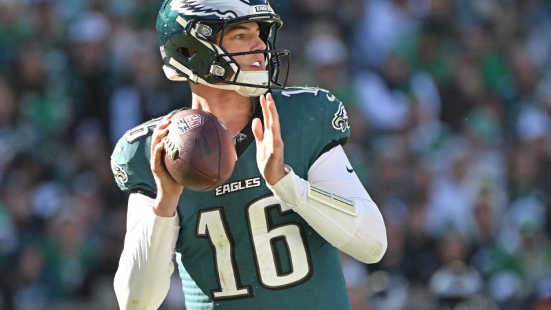 Eagles Turn to Backup QB Tanner McKee in Monday Night Clash vs. Cowboys