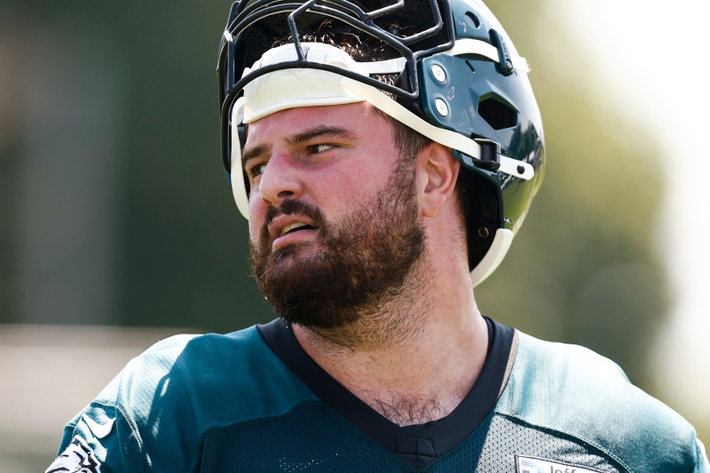 Eli Stowers and Landon Dickerson set to debut for Eagles vs. Cowboys