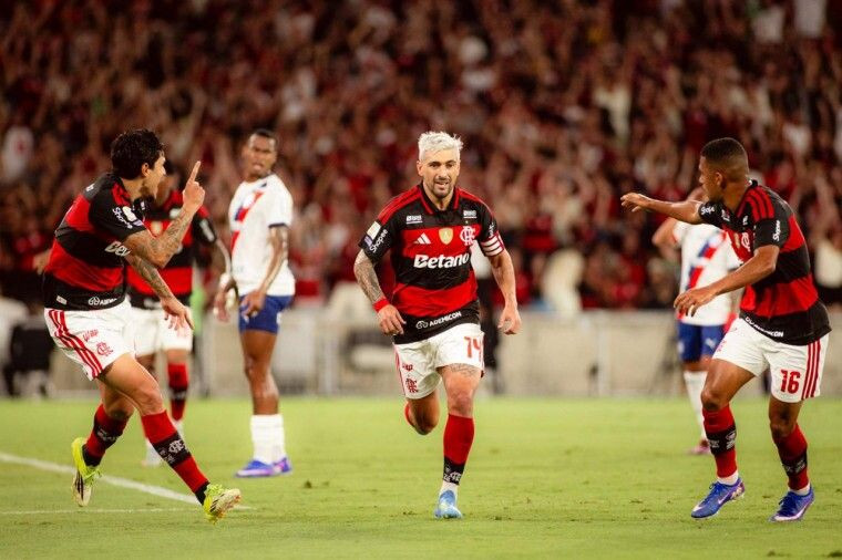 Flamengo defeats Bahia in Serie A match